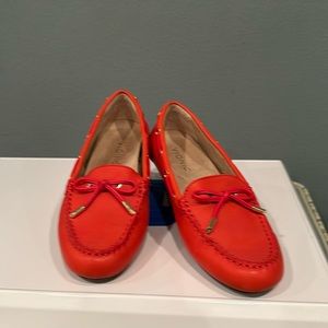 Brand- Vionic, Style- Virginia moccasin, Color- red, Size- 6m (Women’s)